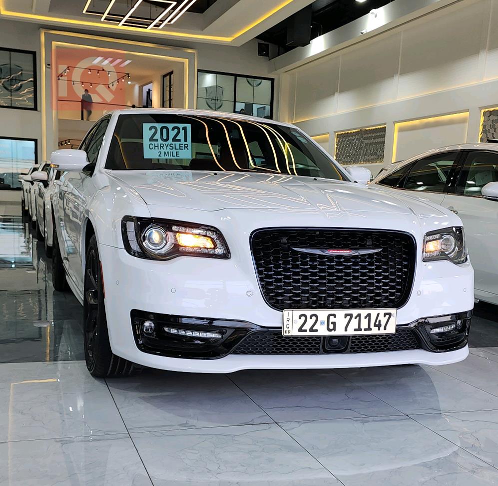 کرایسلەر 300